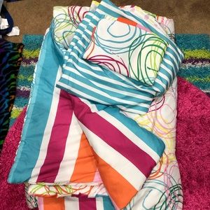 Little MissMatch twin bedding reversible